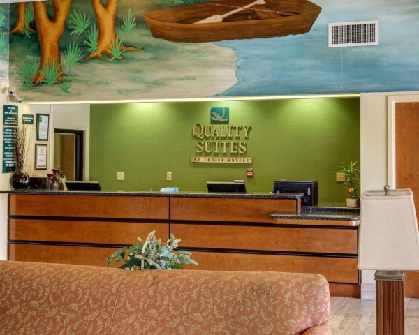 Quality Suites Baton Rouge East - Denham Springs image 10