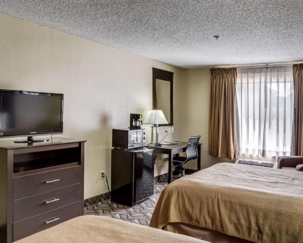 Quality Suites Baton Rouge East - Denham Springs image 13