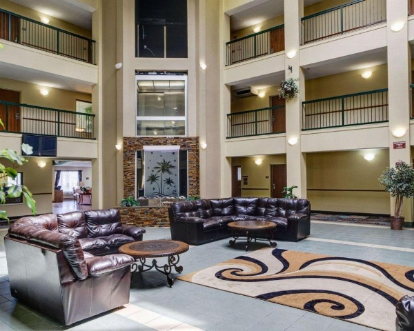 Quality Suites Baton Rouge East - Denham Springs image 8