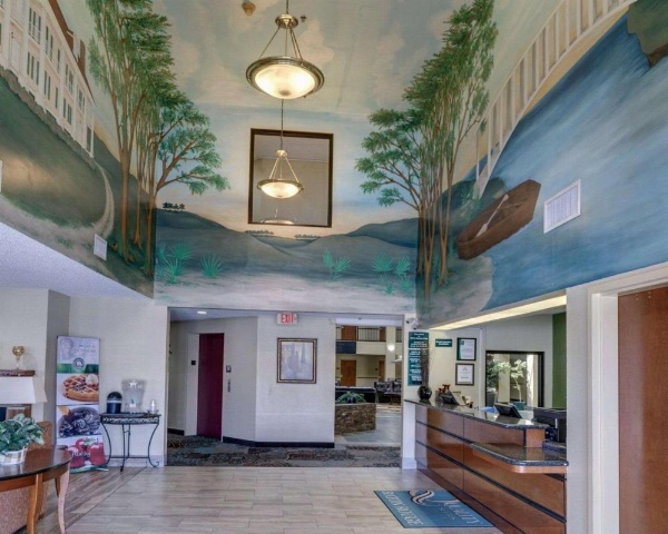 Quality Suites Baton Rouge East - Denham Springs image 9